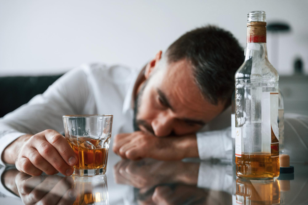 Trzustka a alkohol – pierwsze objawy i dieta osłonowa